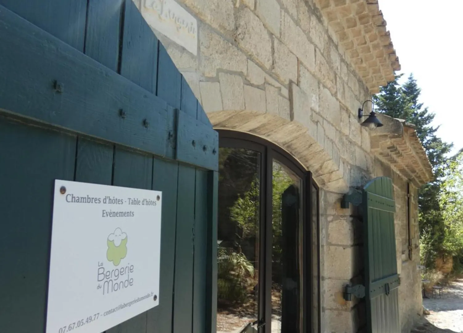 Couette-café Chambres d'hôtes dans une ancienne bergerie Les Angles