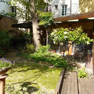 Bed & Bamboo Paris